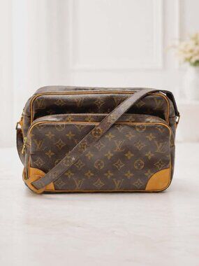 Authentic Louis Vuitton Nile Monogram Crossbody Bag Vintage LV Shoulder Bag